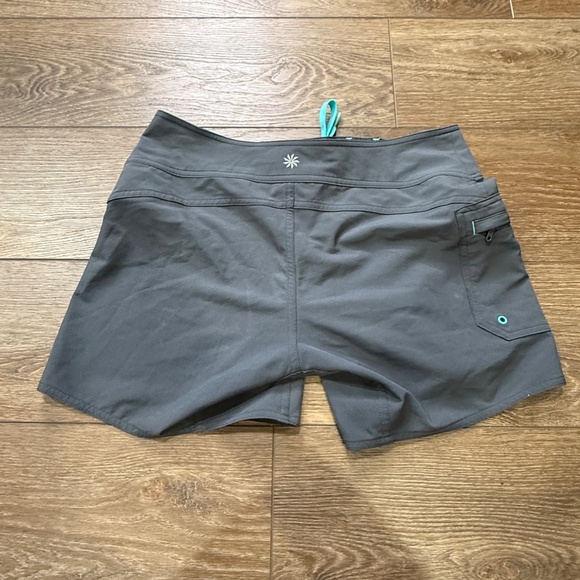 Athleta Women's Clearwater Board Shorts, Gray and Teal, UPF 50+, Size 2 - Picture 7 of 14